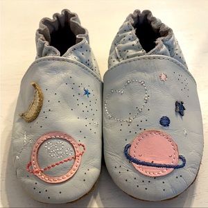 Robeez leather first walker soft sole shoes size 6-12 month
